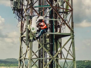 Alphabet создала земного конкурента Starlink — компанию Taara, которая покрывает интернетом труднодоступные места с помощью лазеров